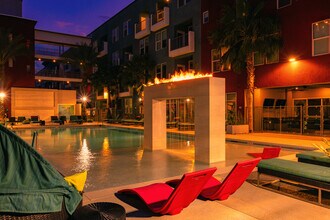 Building Photo - The Mercer