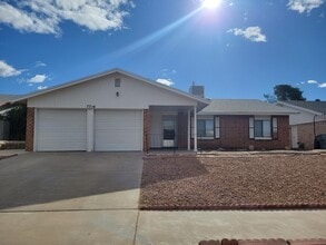 Building Photo - 7716 Iroquois Dr