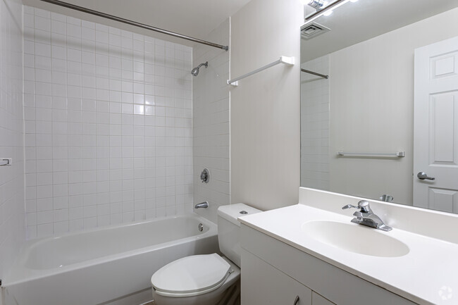 1BR, 1BA Bathroom - Ninth Square Apartments