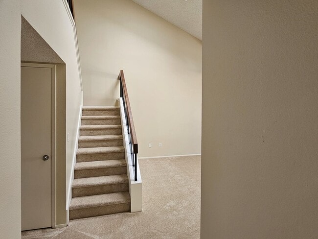Building Photo - Chula Vista Twin Home