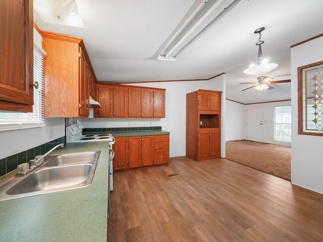 Building Photo - 16548 Desert Star Dr