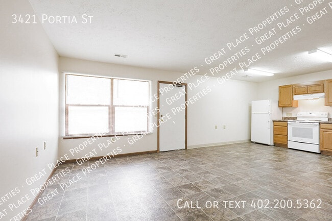 Building Photo - 3 Bed 1 Bath with Garage No stairs