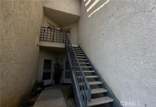Building Photo - 5736 Skyview Way