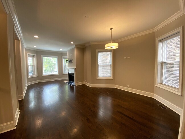 Foto del edificio - 3728 N Magnolia Ave