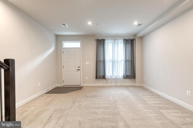 Foto del edificio - 228 S Newkirk St