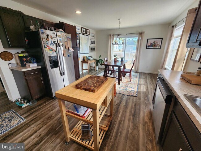 Foto del edificio - 903 N Walnut St