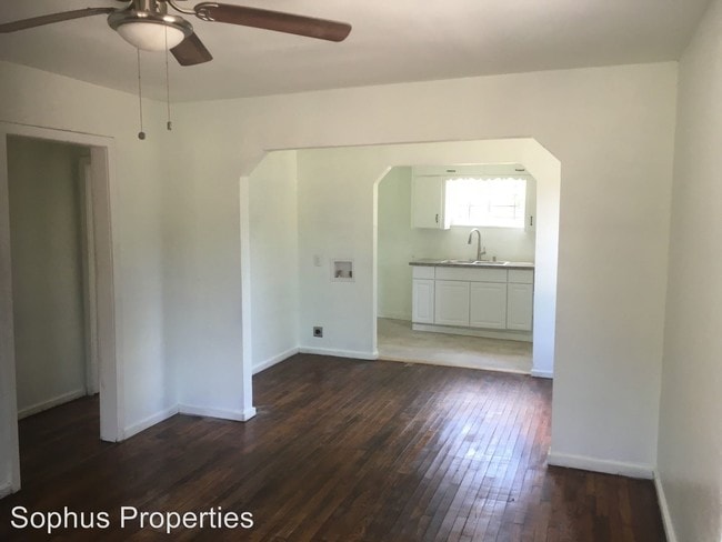 Building Photo - 2 br, 1 bath House - 609 S. Hackberry