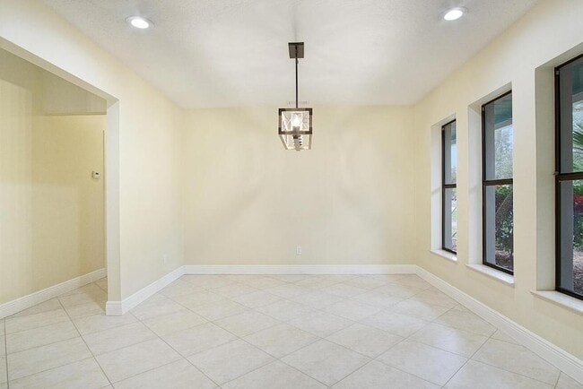 Foto del edificio - 1232 SW Knollwood Dr