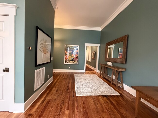 Foto del edificio - 210 N Front St