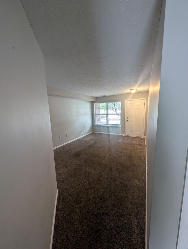 Foto del edificio - Beautifully Updated 4BR/3BA in Perry Towns...