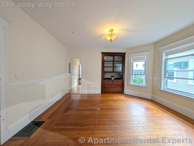 Building Photo - 41 Ossipee Rd