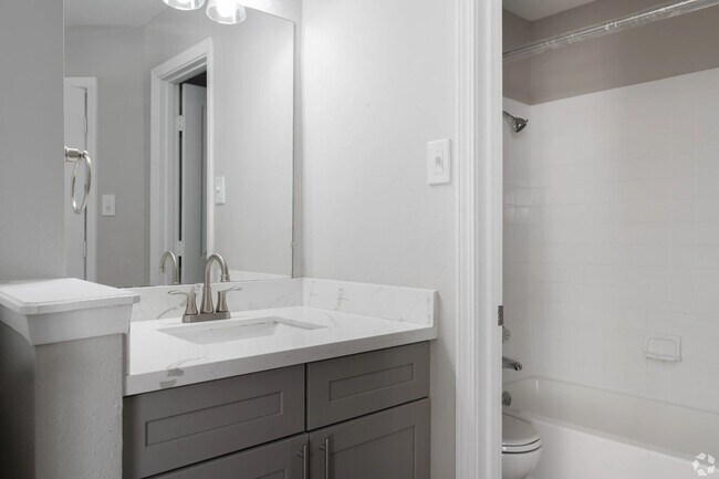 Building Photo - 10300 Golden Meadow Dr