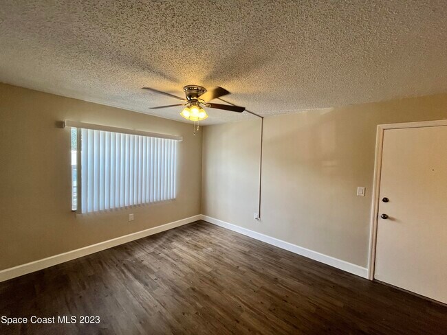 Foto del edificio - 114 Preston Ln