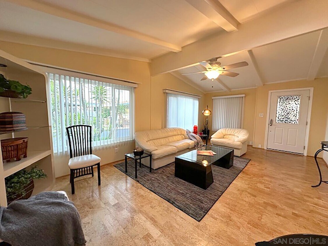 Primary Photo - 5151 Don Mata Dr