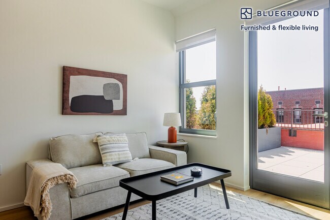 Foto del edificio - 955 Sterling Pl