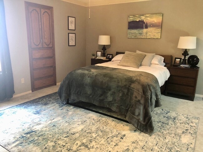 Foto del edificio - 933 Parkway Dr