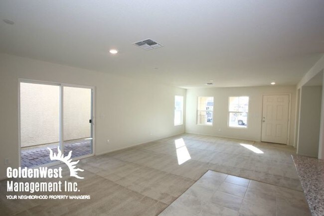 Building Photo - 1118 Lucero Lake St