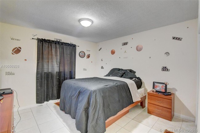 Foto del interior - 3819 NW 78th Ter