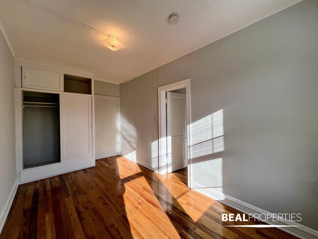 Foto del edificio - 4614 N Paulina St