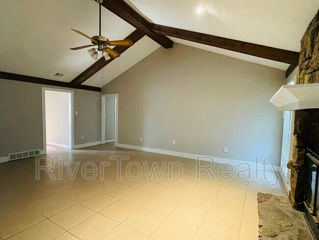 Foto del edificio - 4269 Timber Rise Rd