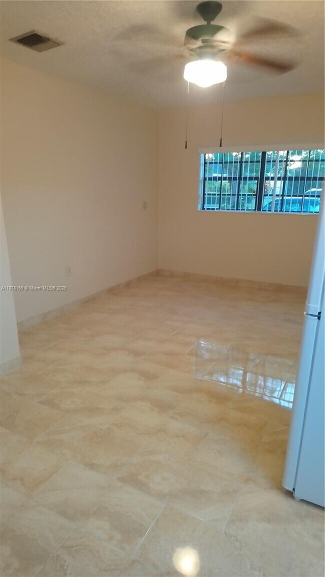 Foto del edificio - 53 SW 133rd Pl