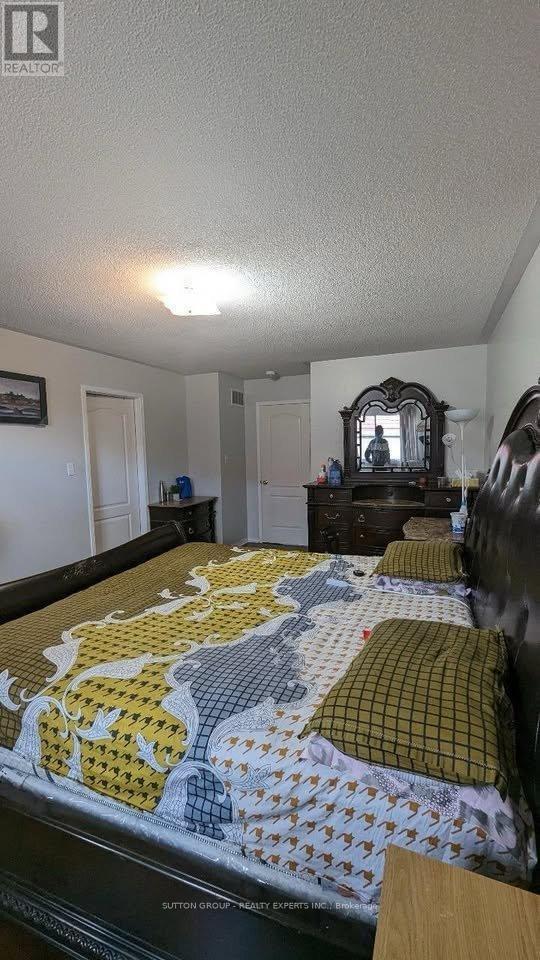 Photo du bâtiment - 31 Farthingale Crescent