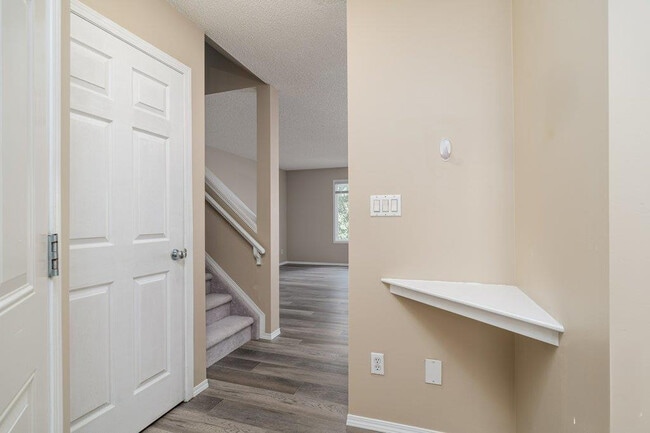 Building Photo - 120 Magrath Rd NW