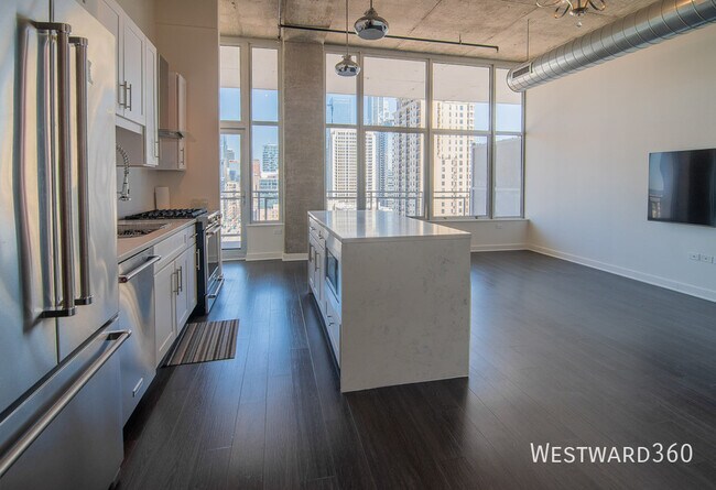 Foto del edificio - 50 E 16th St