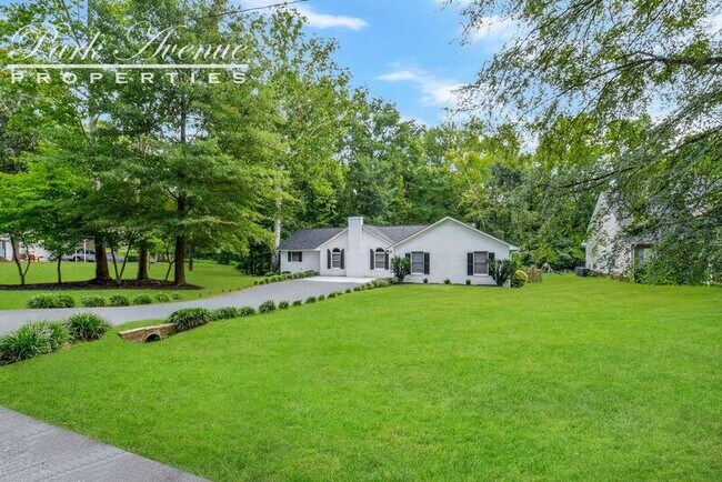Building Photo - 8219 Westbourne Dr