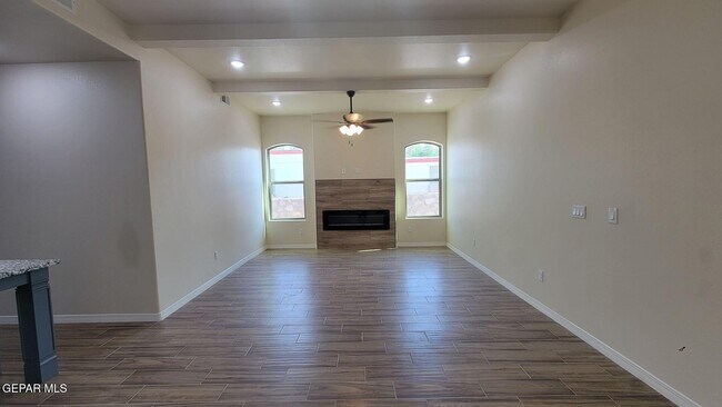 Foto del edificio - 125 Loma Vista Dr