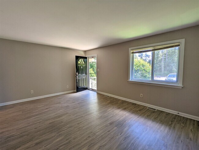 Foto del edificio - 3906 Lexington Dr