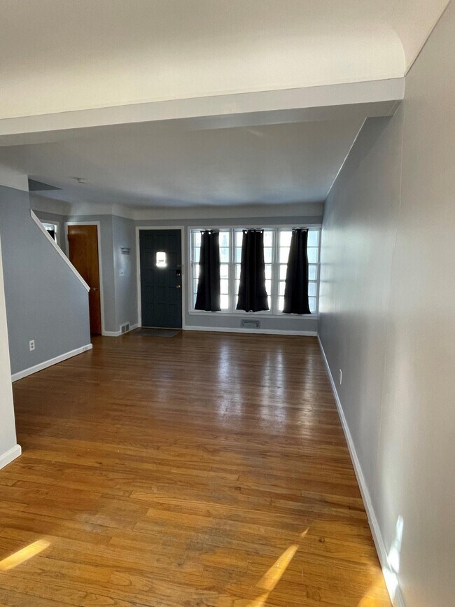 Foto del edificio - 513 Snyder Ave