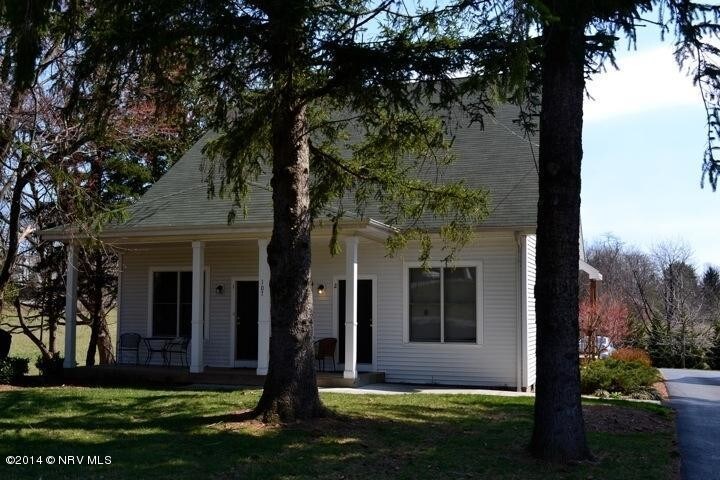 Primary Photo - 107 -2 Givens Ln