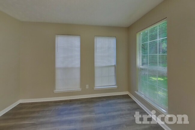 Foto del edificio - 55 Braelinn Creek Ct