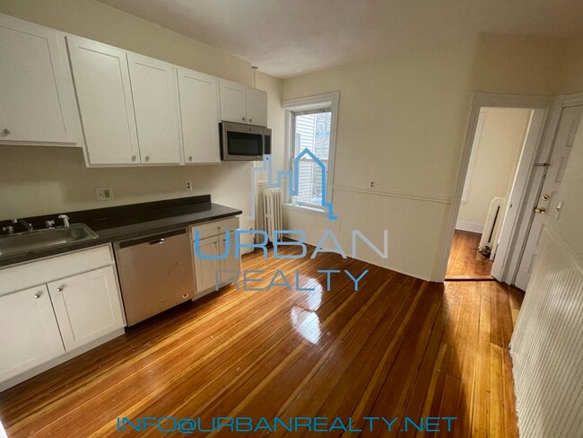 Kitchen - 24 Strathmore Rd