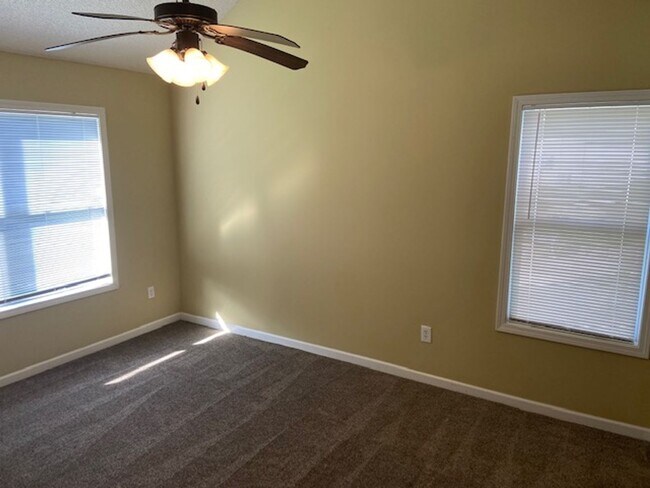 Foto del edificio - 306 Countryview Cove