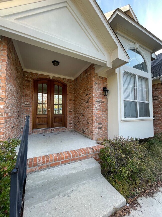 Building Photo - 17651 Suma Hill Rd