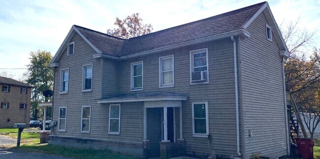 Building Photo - 38 Middle Spring Ave