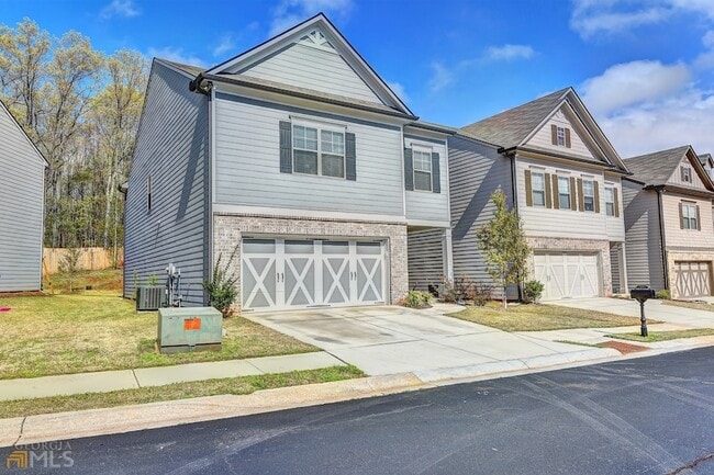 Building Photo - 2245 Black Pebble Cir