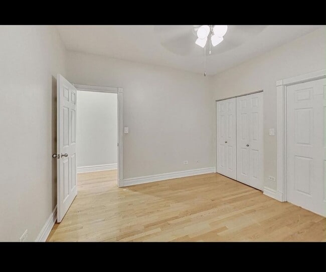 Building Photo - 4529 S Prairie Ave