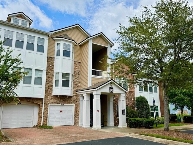 Photo - 2801 CHANCELLORSVILLE DR Unit 1012 Apartment
