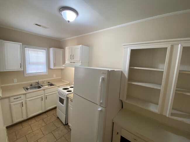 Building Photo - 7836 1st Ave S (Duplex)