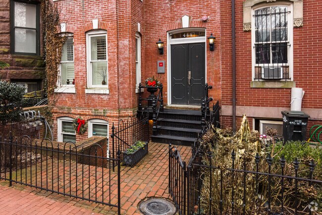 Building Photo - 444 M St NW