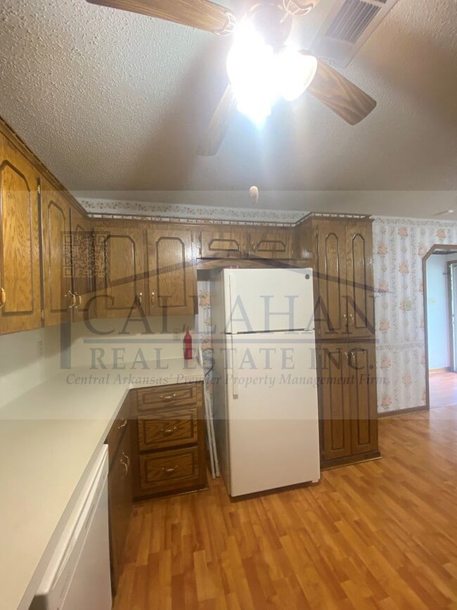 Building Photo - Sherwood 3 Bedroom Home