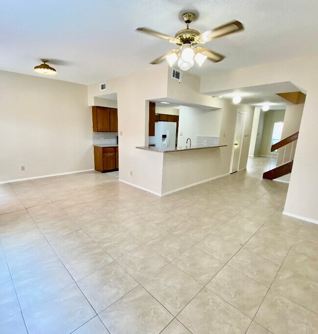 Foto del edificio - 8323 Wednesbury Ln