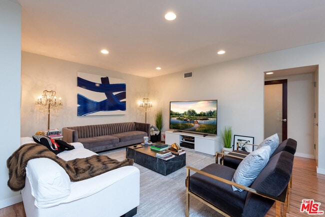 Foto del edificio - 1620 Malcolm Ave