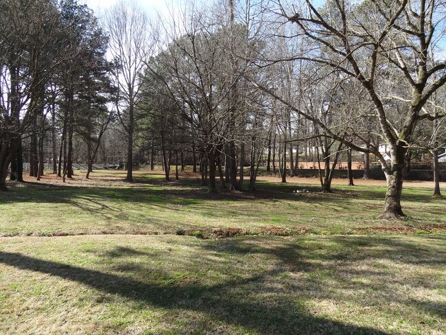 Park - 4716 Wayland Cir