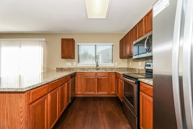 Foto del edificio - 5216 Dillon Cir