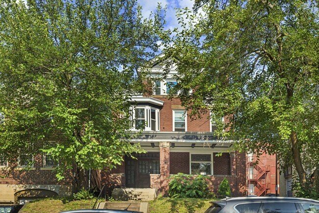 Photo - 112 Stratford Ave Apartment