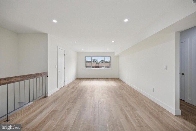 Foto del edificio - 510 Bradley Ct